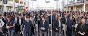 Besucher auf der IT2Industry